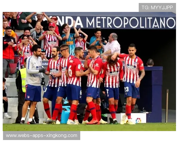 欧冠高位逼抢研究逐步成为现代教练攻防策略的基石